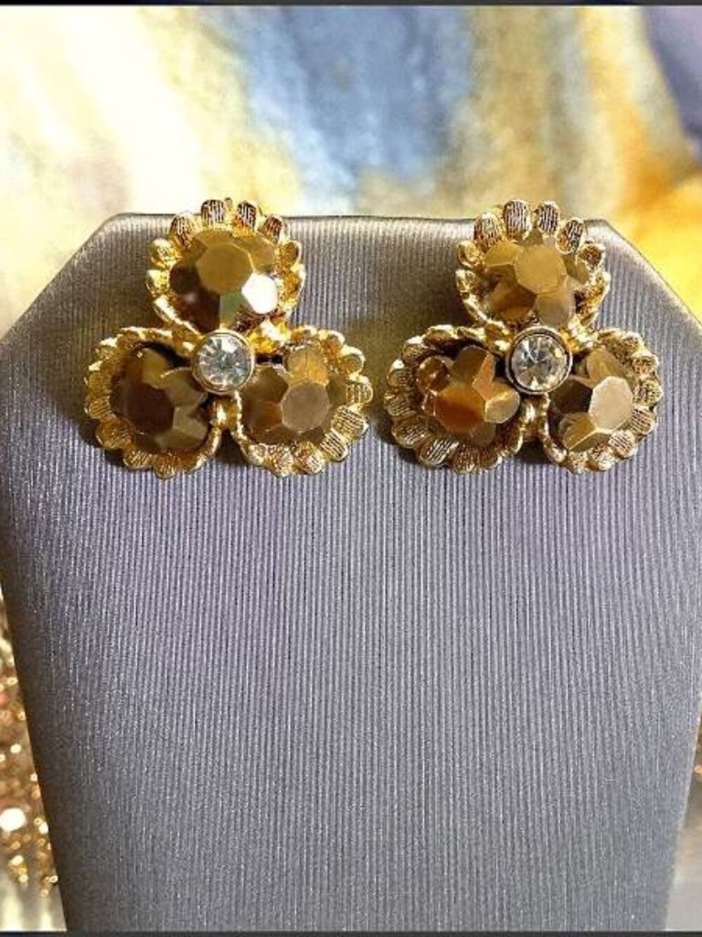 1950s Gold Aurum Crystals Vintage Clip Earrings